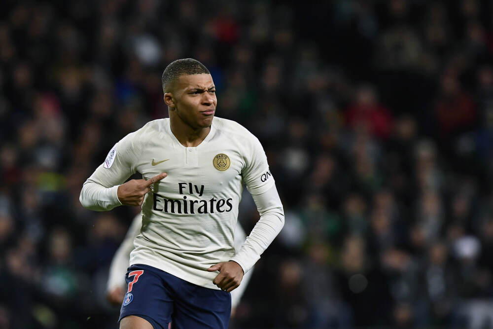 球王数据！能传能射 梅西生涯1134场895球401助 场均参与1.14球